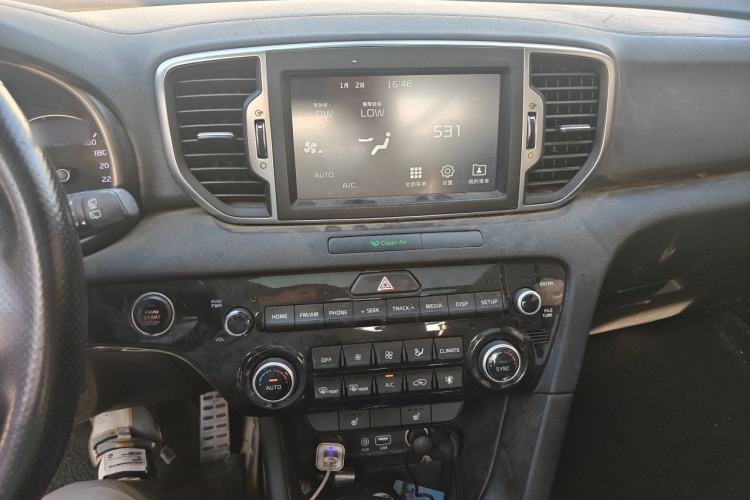 Used Kia KX5 2016 1.6T Automatic Two-Wheel Drive DLX Audio And AC Panel