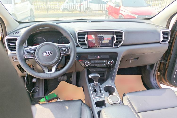 Used Kia KX5 2016 2.0L Automatic 2WD GLS Center Console
