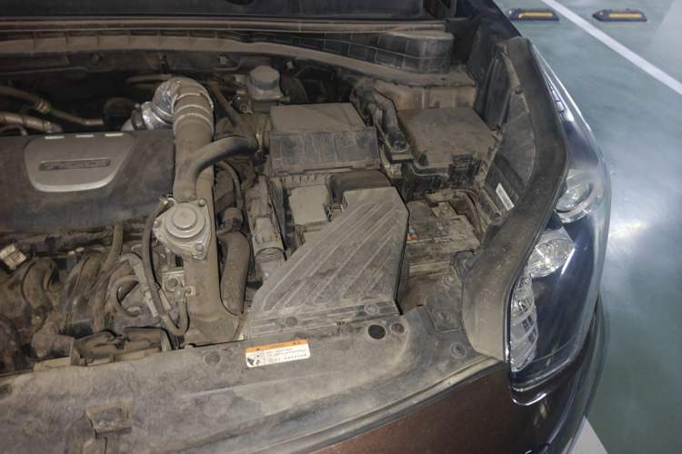 Used Kia KX5 2016 1.6T Automatic Two-Wheel Drive DLX Engine Bay Left