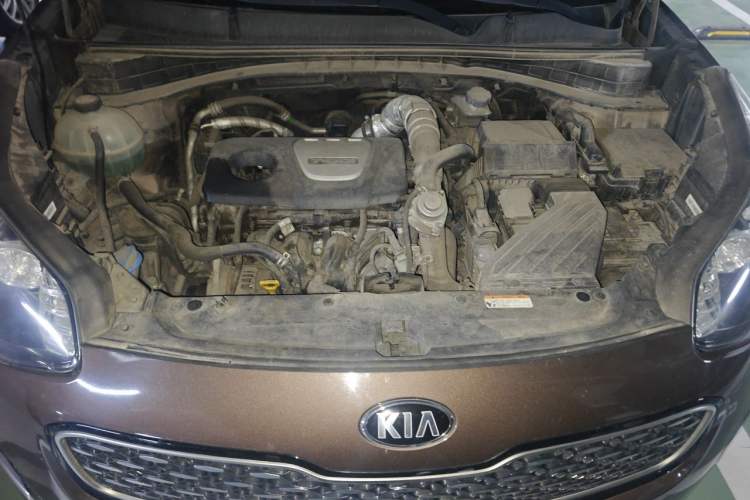 Used Kia KX5 2016 1.6T Automatic Two-Wheel Drive DLX Engine Bay