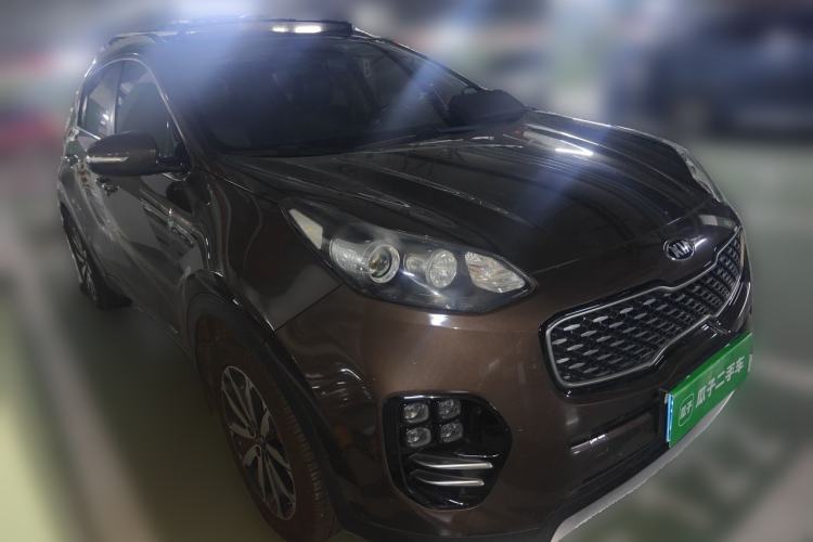 Used Kia KX5 2016 1.6T Automatic Two-Wheel Drive DLX Front Right 45 Deg