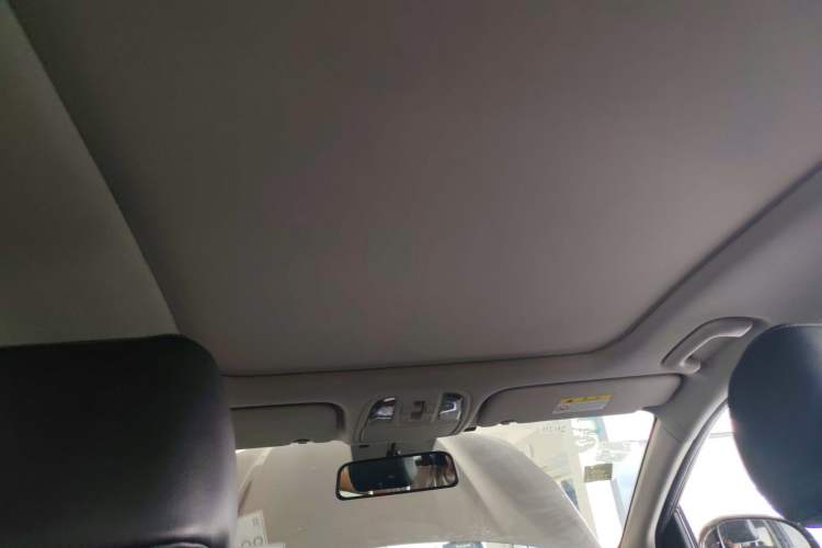Used Kia KX5 2016 1.6T Automatic Two-Wheel Drive Premium Headliner