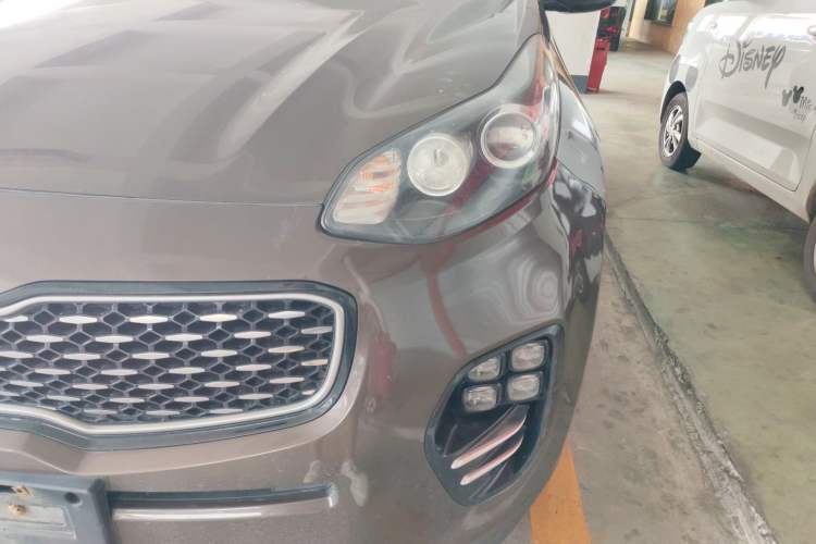 Used Kia KX5 2016 1.6T Automatic Two-Wheel Drive Premium Left Front Headlight