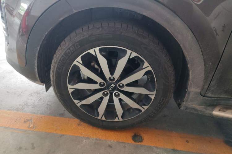 Used Kia KX5 2016 1.6T Automatic Two-Wheel Drive Premium Left Front Wheel Hub