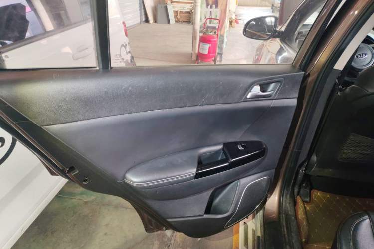 Used Kia KX5 2016 1.6T Automatic Two-Wheel Drive Premium Left Rear Door Interior