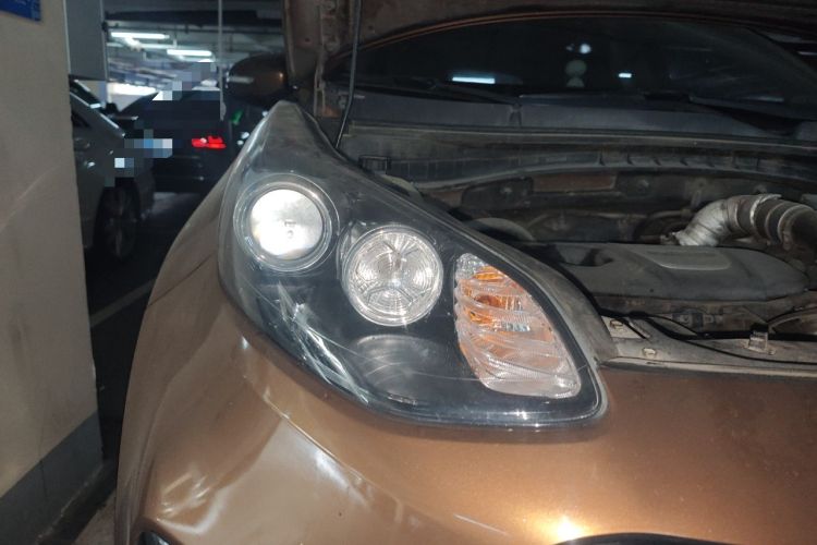Used Kia KX5 2016 1.6T Automatic Two-Wheel Drive DLX Right Front Headlight