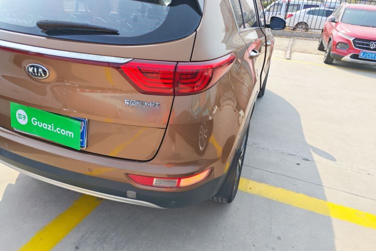 Used Kia KX5 2016 2.0L Automatic 2WD GLS Right Rear Taillight