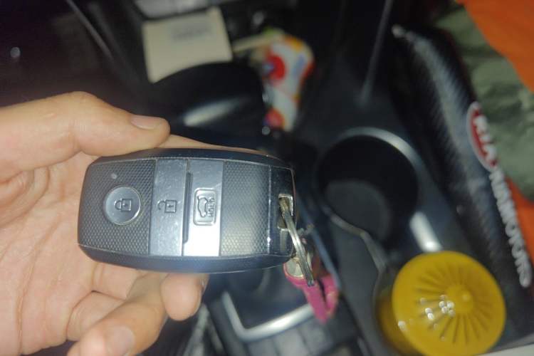 Used Kia KX5 2016 1.6T Automatic Two-Wheel Drive DLX Vehicle Key