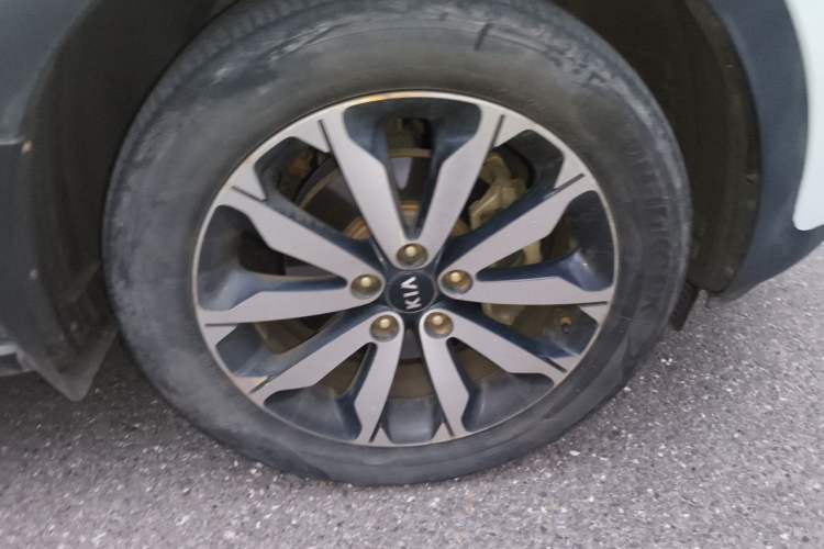 Used Kia KX5 2016 2.0L Automatic 2WD Premium Right Front Wheel Hub
