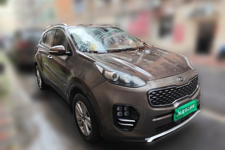 Used Kia KX5 2016 1.6T Automatic Two-Wheel Drive DLX Front Right 45 Deg
