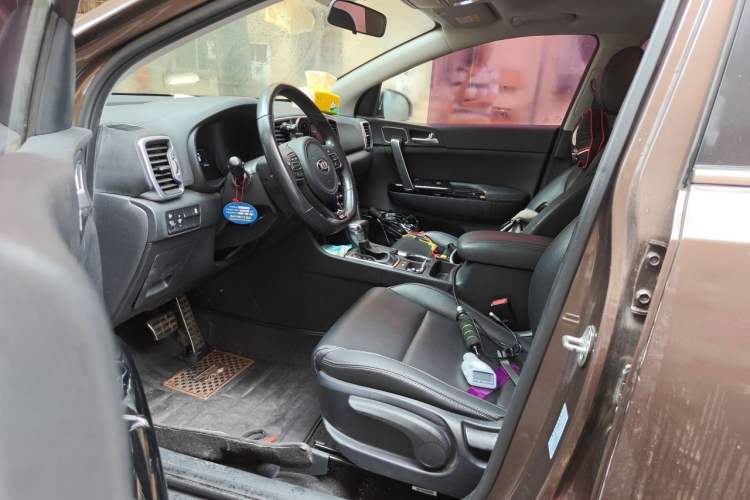Used Kia KX5 2016 1.6T Automatic Two-Wheel Drive DLX Left Front Seat