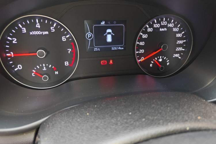 Used Kia KX5 2016 1.6T Automatic Two-Wheel Drive DLX Odometer Close Up