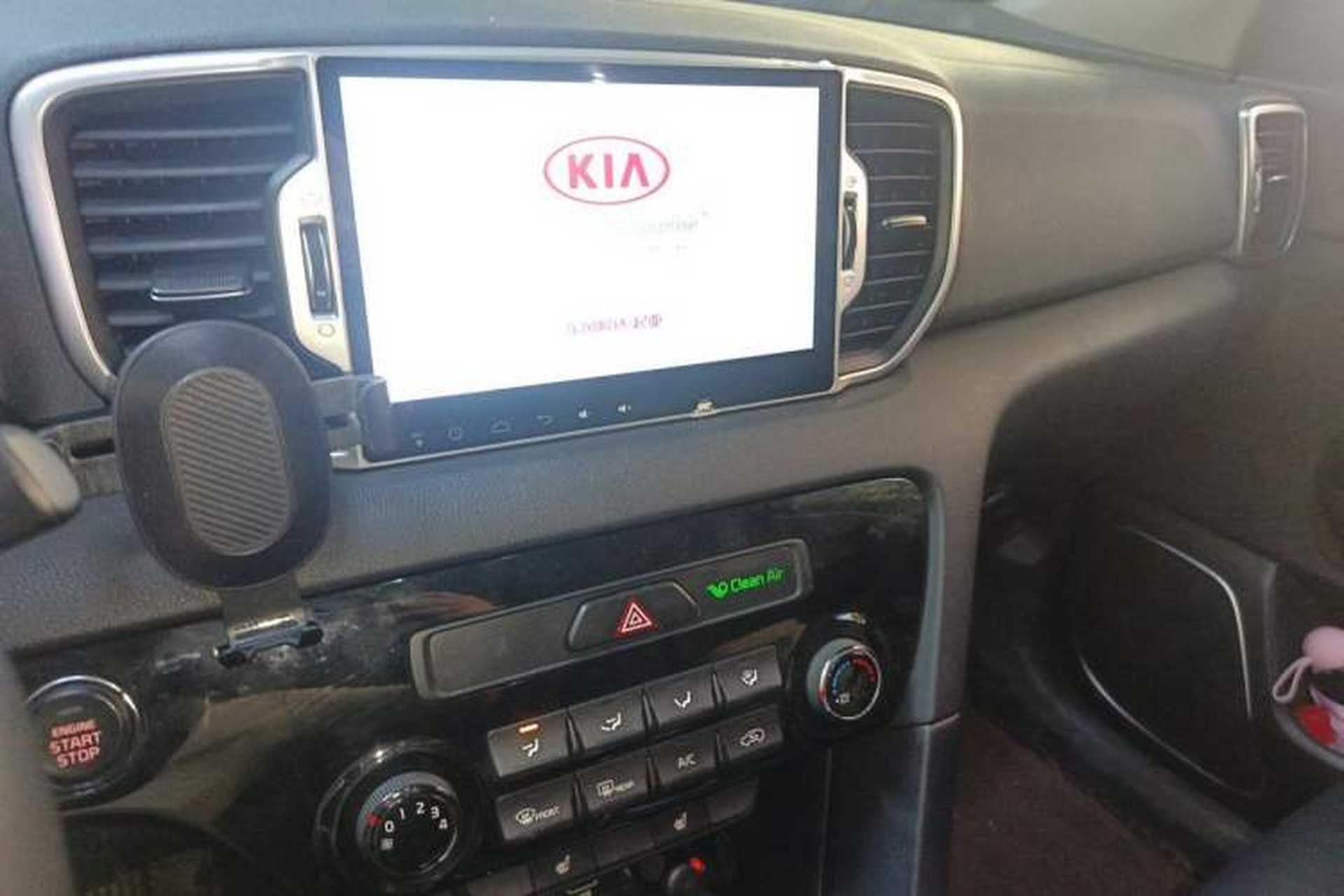 Used Kia KX5 2016 2.0L Automatic 2WD GLS Audio And AC Panel