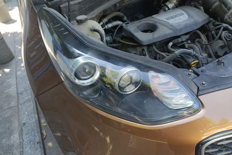 Used Kia KX5 2016 1.6T Automatic Two-Wheel Drive Premium Right Front Headlight