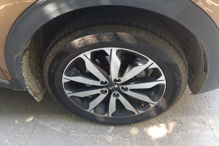 Used Kia KX5 2016 1.6T Automatic Two-Wheel Drive Premium Right Front Wheel Hub