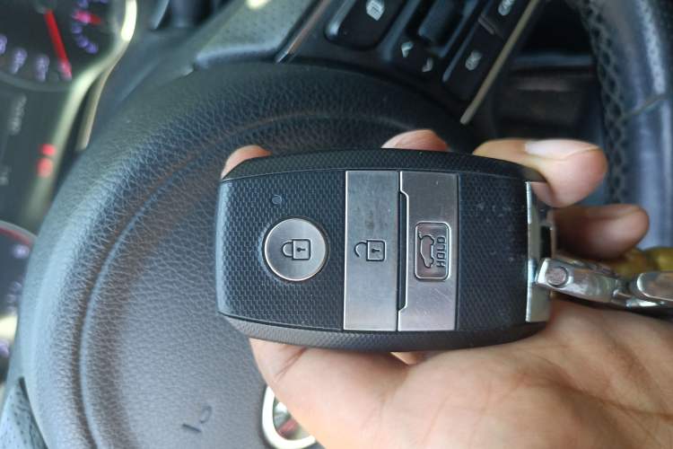 Used Kia KX5 2016 1.6T Automatic Two-Wheel Drive Premium Vehicle Key