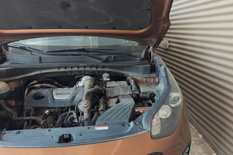 Used Kia KX5 2016 1.6T Automatic Two-Wheel Drive DLX Engine Bay Left
