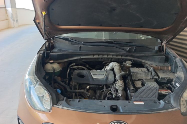 Used Kia KX5 2016 1.6T Automatic Two-Wheel Drive DLX Engine Bay Right