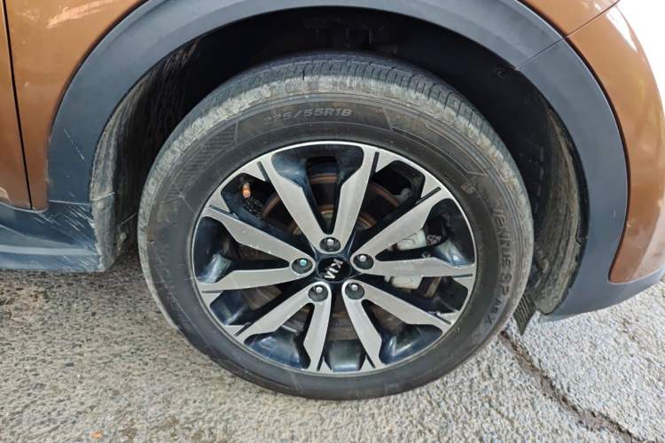 Used Kia KX5 2016 2.0L Automatic 2WD GLS Exterior 7