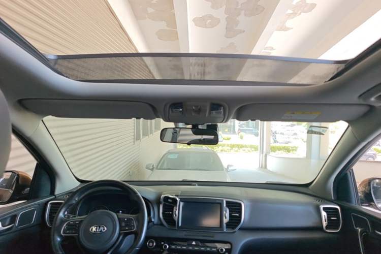 Used Kia KX5 2016 1.6T Automatic Two-Wheel Drive DLX Headliner