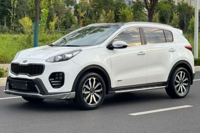 Ojetý Kia KX5 2016 2.0L Automatic 2WD GLS