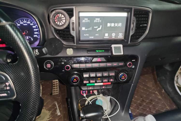 Used Kia KX5 2016 1.6T Automatic Two-Wheel Drive DLX Audio And AC Panel
