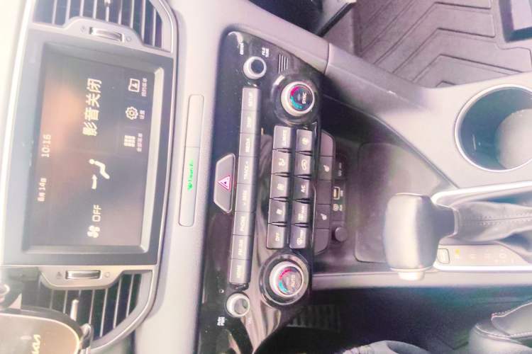 Used Kia KX5 2016 1.6T Automatic Two-Wheel Drive DLX Audio And AC Panel