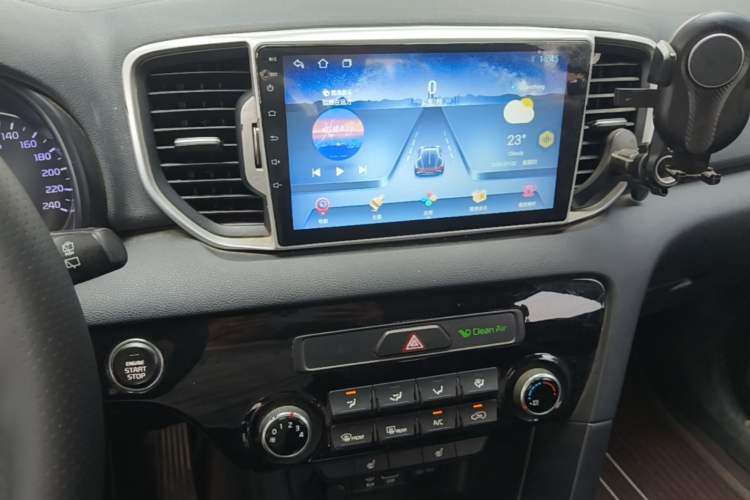 Used Kia KX5 2016 2.0L Automatic 2WD GLS Audio And AC Panel