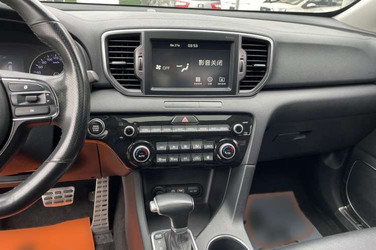 Used Kia KX5 2016 1.6T Automatic Two-Wheel Drive DLX Audio And AC Panel