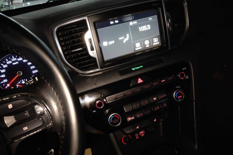 Used Kia KX5 2016 1.6T Automatic Two-Wheel Drive DLX Audio And AC Panel