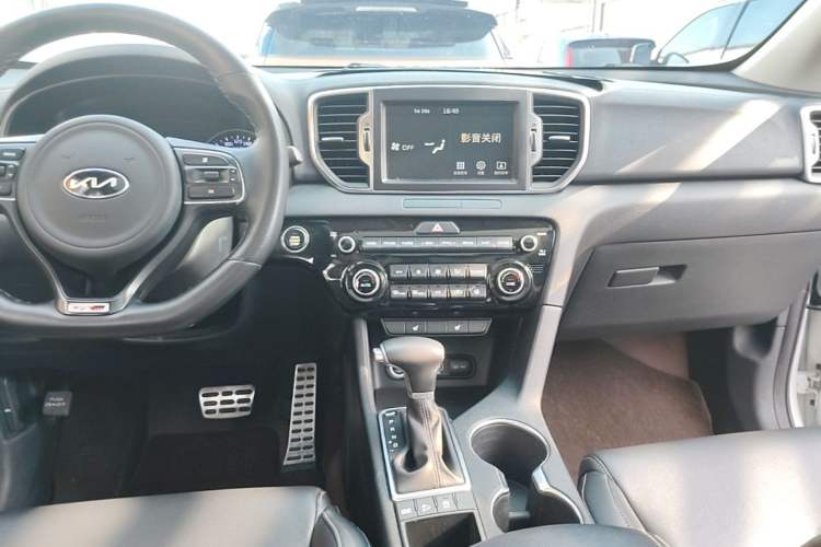 Used Kia KX5 2016 1.6T Automatic Two-Wheel Drive DLX Audio And AC Panel