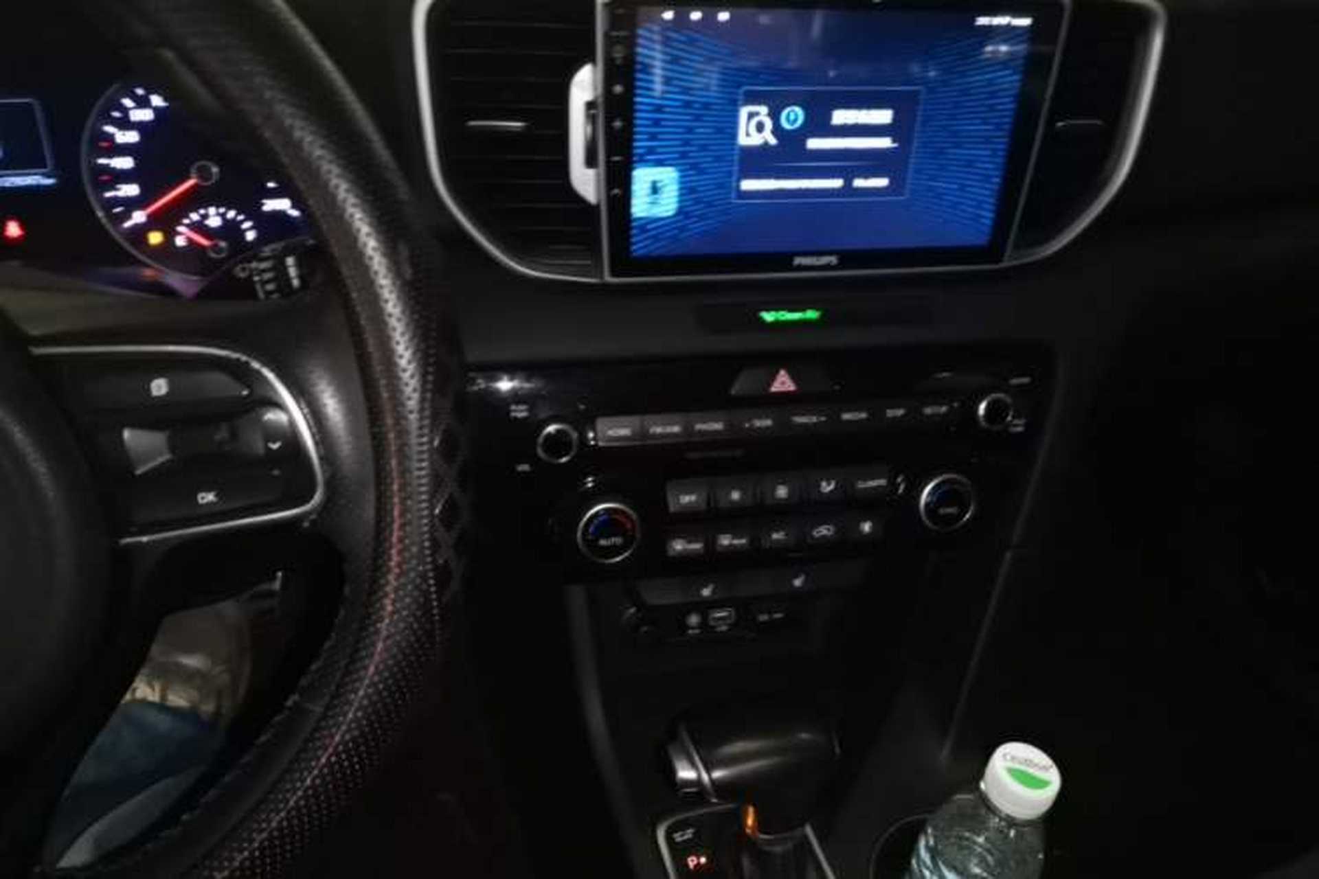 Used Kia KX5 2016 1.6T Automatic Two-Wheel Drive DLX Audio And AC Panel