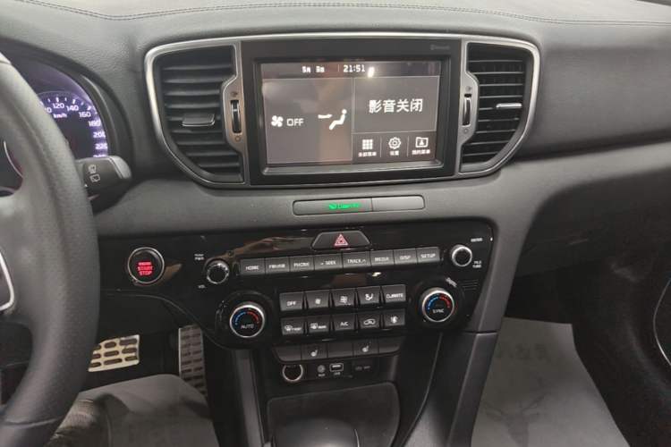 Used Kia KX5 2016 1.6T Automatic Two-Wheel Drive Premium Audio And AC Panel