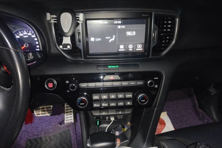 Used Kia KX5 2016 1.6T Automatic Two-Wheel Drive DLX Audio And AC Panel