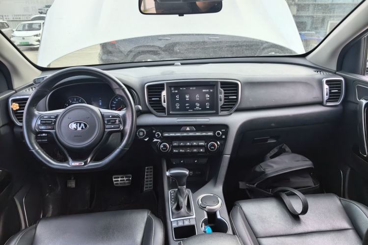 Used Kia KX5 2016 1.6T Automatic Two-Wheel Drive DLX Center Console