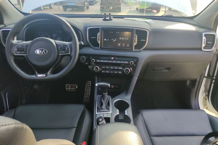 Used Kia KX5 2016 1.6T Automatic Two-Wheel Drive DLX Center Console