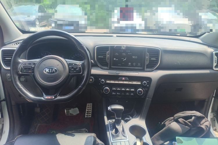 Used Kia KX5 2016 1.6T Automatic Two-Wheel Drive DLX Center Console