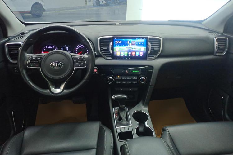 Used Kia KX5 2016 2.0L Automatic 2WD GLS Center Console