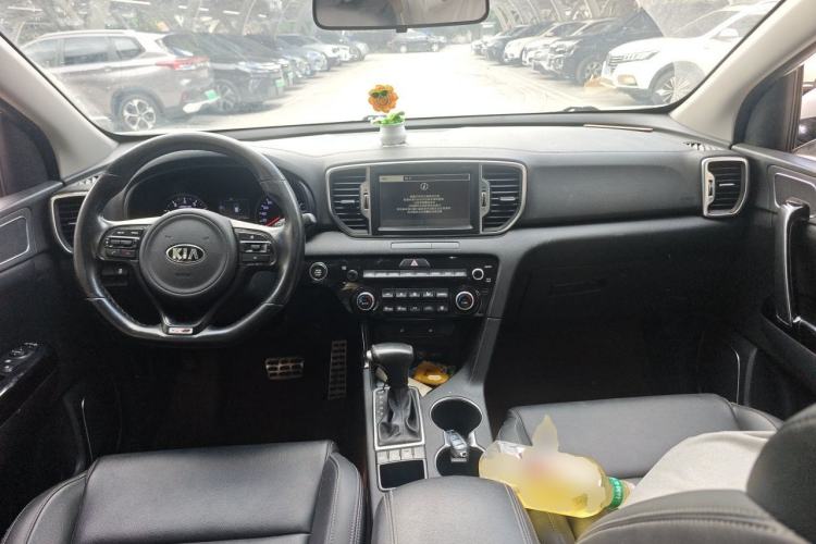 Used Kia KX5 2016 1.6T Automatic Two-Wheel Drive Premium Center Console