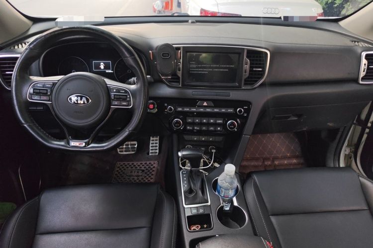 Used Kia KX5 2016 1.6T Automatic Two-Wheel Drive Premium Center Console