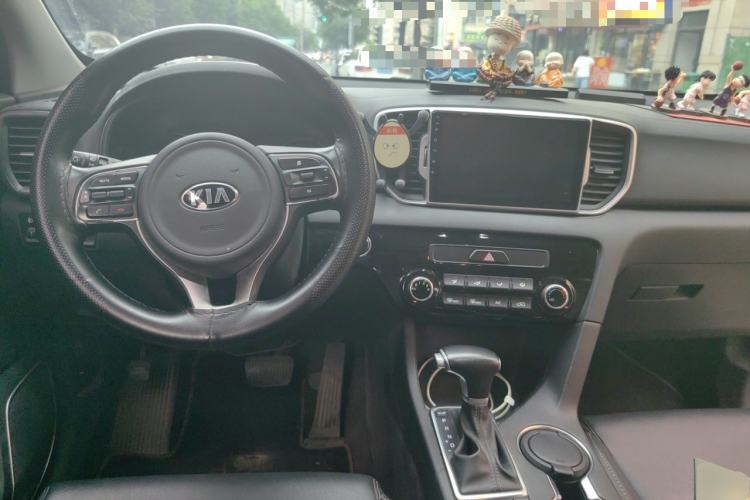 Used Kia KX5 2016 2.0L Automatic 2WD GLS Center Console
