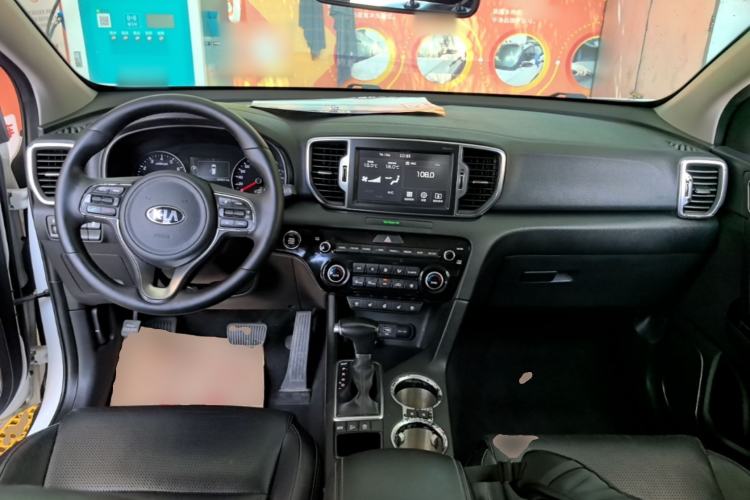 Used Kia KX5 2016 2.0L Automatic 2WD Premium Center Console