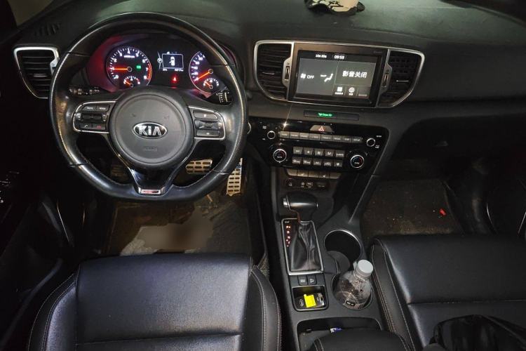 Used Kia KX5 2016 1.6T Automatic Two-Wheel Drive Premium Center Console