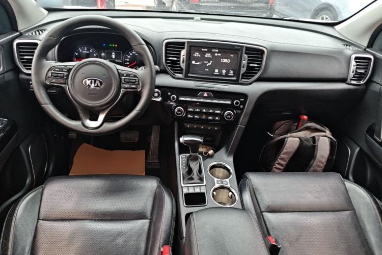 Used Kia KX5 2016 2.0L Automatic 2WD Premium Center Console