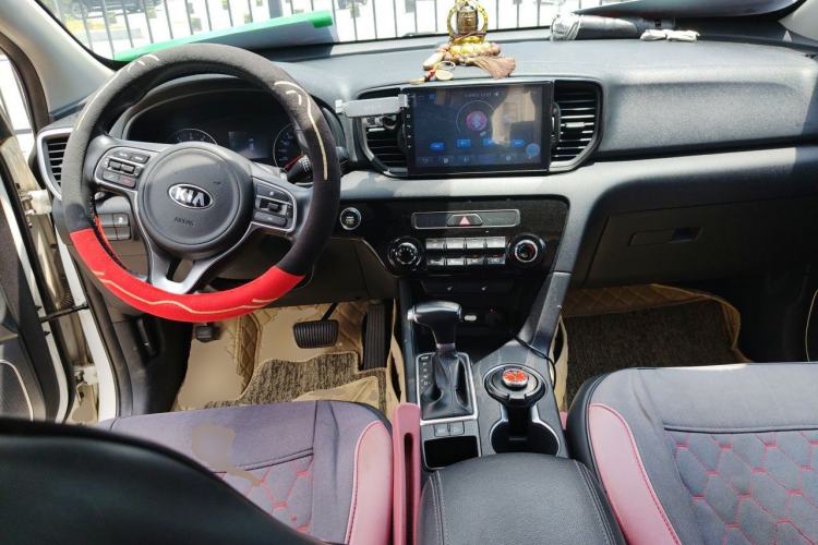 Used Kia KX5 2016 2.0L Automatic 2WD GLS Center Console
