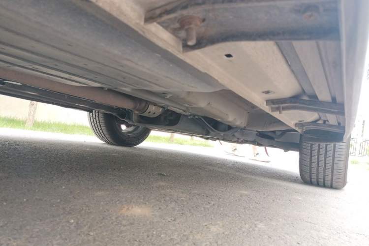 Used Kia KX5 2016 1.6T Automatic Two-Wheel Drive DLX Chassis Front Right
