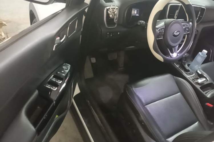 Used Kia KX5 2016 2.0L Automatic 2WD GLS Driver Seat