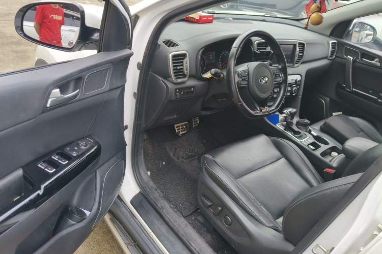 Used Kia KX5 2016 1.6T Automatic Two-Wheel Drive Premium Driver Seat