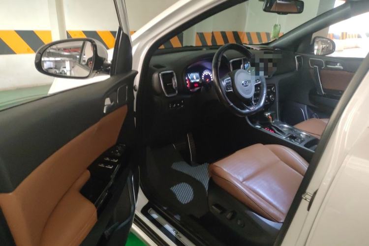 Used Kia KX5 2016 1.6T Automatic All-Wheel Drive Premium Driver Seat
