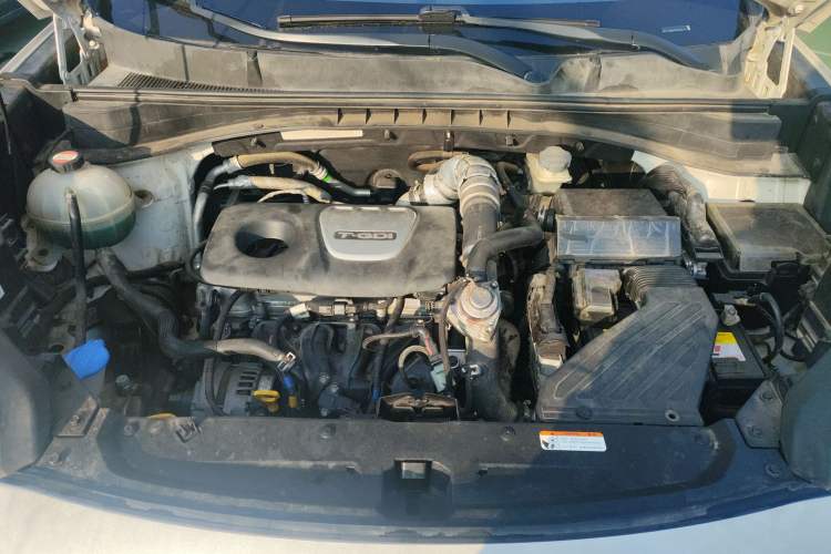 Used Kia KX5 2016 1.6T Automatic Two-Wheel Drive DLX Engine Bay